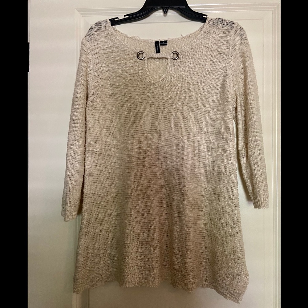 Women’s sweater top
